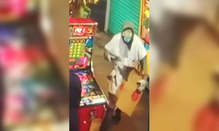 Se disfraza de doctor y le ‘receta’ unos balazos a comerciante
