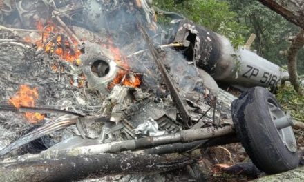Jefe del Estado Mayor de la Defensa de la India muere al estrellarse su helicóptero