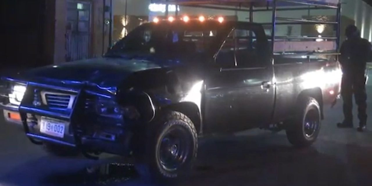 Hombre en estado de ebriedad ocasiona accidente vial en Parras