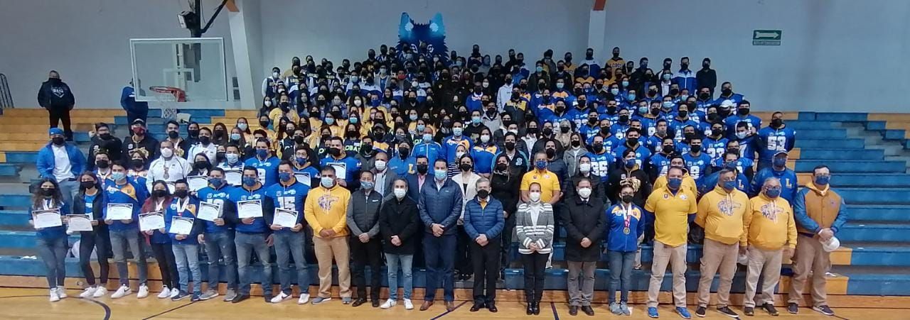 Dan reconocimientos a deportistas destacados de la UAdeC
