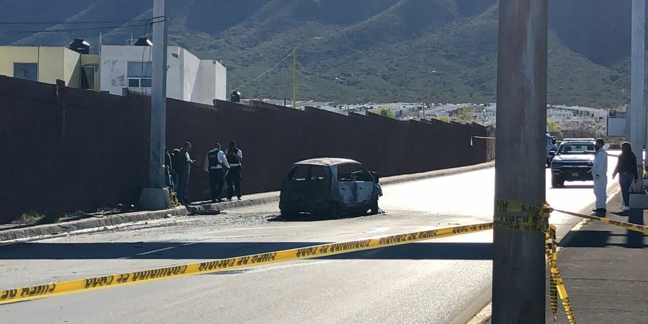 Hombre muere calcinado tras chocar en Saltillo
