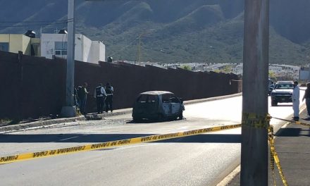Hombre muere calcinado tras chocar en Saltillo