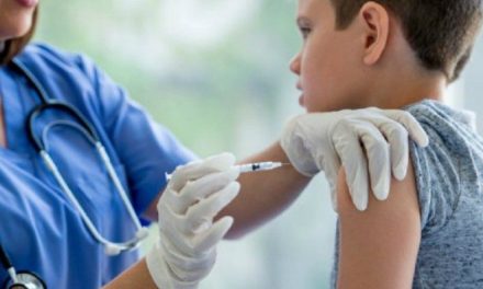 OMS recomienda extender el uso de la vacuna de Pfizer a menores de 12 años
