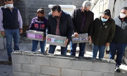 Manolo Jiménez arranca en Saltillo programa de mejora de vivienda