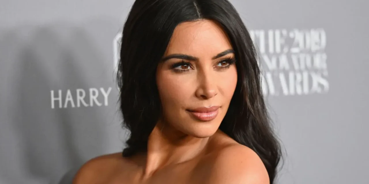 Demandan a Kim Kardashian por supuesta estafa con criptomonedas