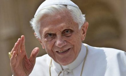 Acusan al Papa Benedicto XVI de inacción en cuatro casos de abuso a menores