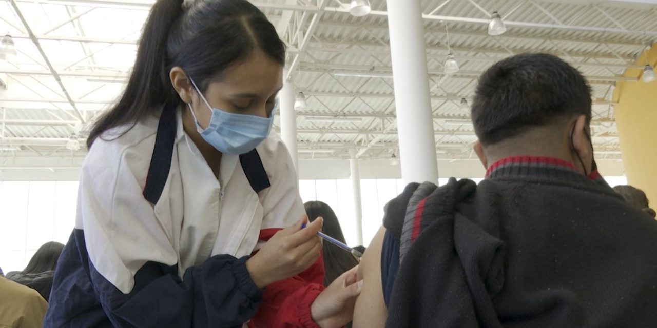 Concluye aplicación de segundas dosis para adolescentes en Saltillo
