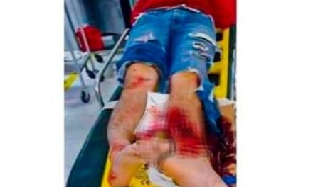 Exnovio tóxico deja prensado a joven contra barda por ataque de celos en Piedras Negras