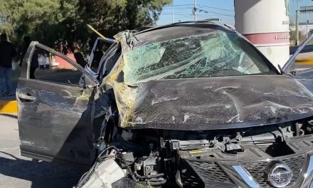 Hombre de 65 años comete imprudencia y ocasiona una volcadura en V Carranza