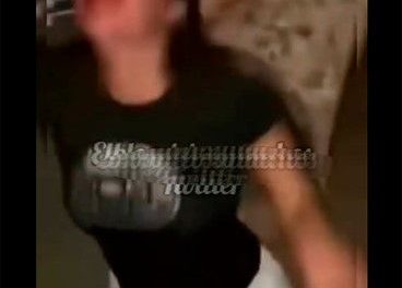 Señora golpea y humilla a una mujer… se había metido con su esposo