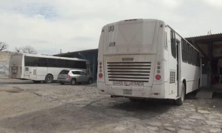 IMSS de Parras expone a pacientes a la intemperie