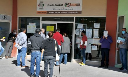 Placas se entregan en orden en Ramos Arizpe
