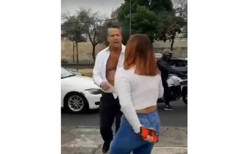 Alfredo Adame se avienta un ‘tiro’ en la calle contra una mujer