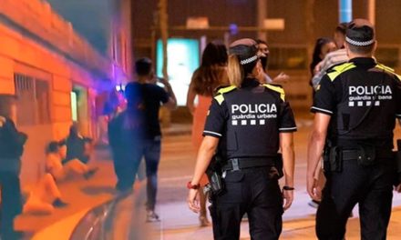 Despistados echan a perder una orgía masiva; se equivocan de casa y los acusan con la policía
