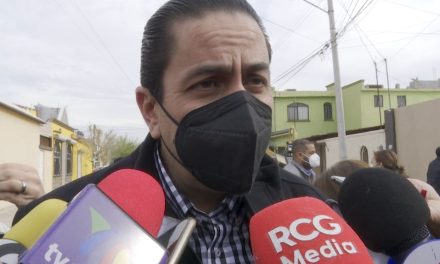 Lamentable que sigan recortes a Coahuila: Chema Morales