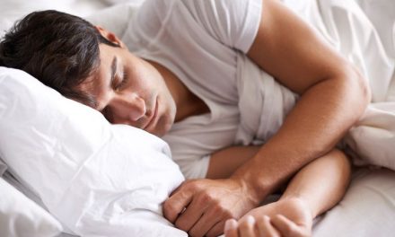 ¿Por qué razón el dormir te ayuda a recuperarte de covid-19?