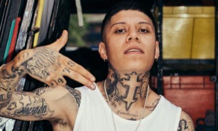 Santa Fe Klan da de que hablar de nuevo: regala marihuana durante concierto en Querétaro (Video)