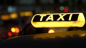 Taxista ‘echa a perder’ noche de bodas a novios en Saltillo