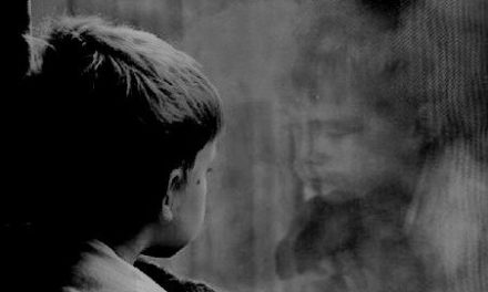 Hombre que agredió a batazos a niño de 4 años; quedó detenido tras casi ser linchado