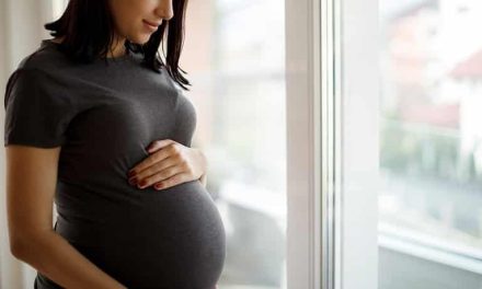 Muere por covid-19 mujer que se volvió madre en Navidad