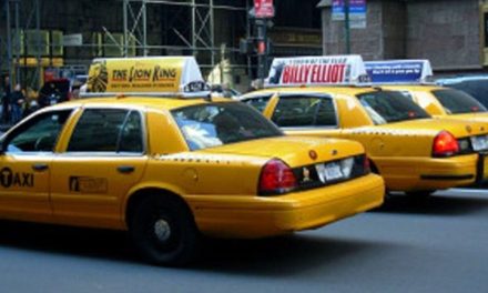 Taxi cobra más de 230 mil pesos a pasajeros por un viaje de 11 minutos