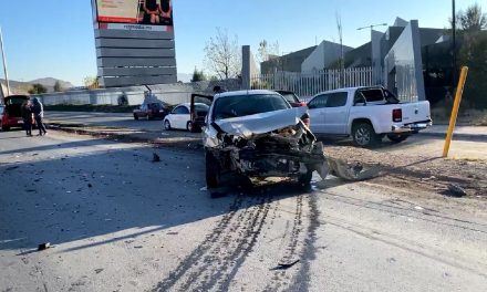 Aparatoso accidente múltiple se registró en bulevar Venustiano Carranza en Saltillo (Video)