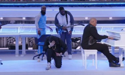 Eminem se revela ante la NFL y hace homenaje a Colin Kaepernick