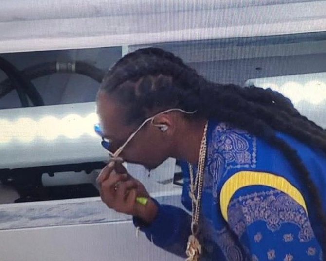 Snoop Dogg fuma ‘un churrito’ antes del medio tiempo