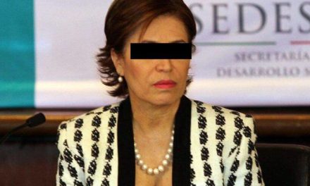Delito que le imputan a Rosario Robles sigue vigente; continúa en prisión