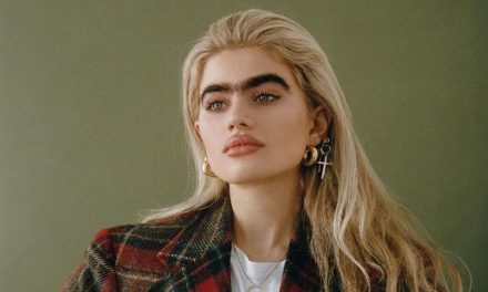 Conoce a Sophia Hadjipanteli, la modelo que cambio los estereotipos de belleza con sus cejas