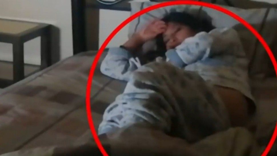 Mujer capta el momento en que fue violada por un fantasma