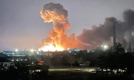 Reportan al menos 40 soldados y decenas de civiles ucranianos muertos tras ataque ruso