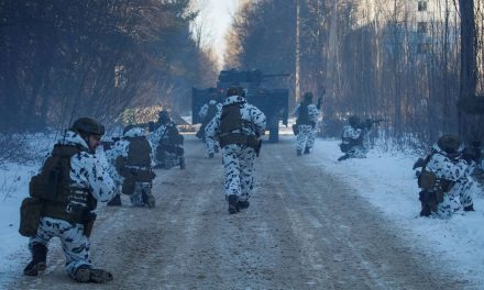 Ucrania confirma disparos en territorios fronterizos ocupados por Rusia