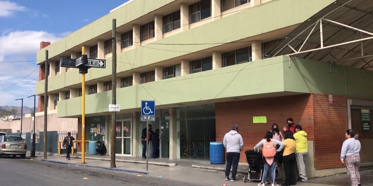 Se le cae un portón encima a un trabajador en Ramos Arizpe