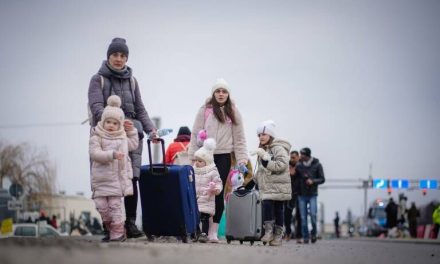 Invasión de Rusia deja más de 2 millones de refugiados de Ucrania