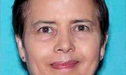 Asesinan jóvenes a maestra de secundaria con un bate de beisbol