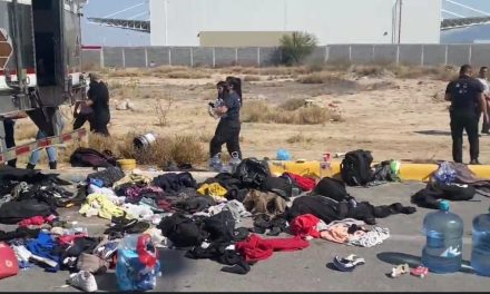 Rescatan en Monclova a más de 160 migrantes abandonados en un tráiler; muere bebé