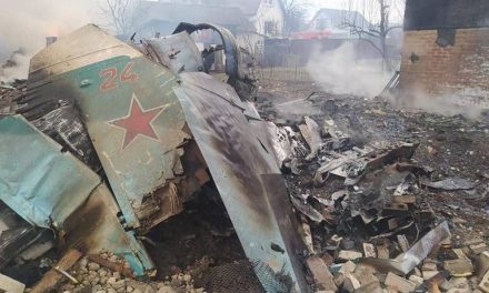 Misiles rusos acaban con el aeropuerto de Vinnytsia, Ucrania (video)