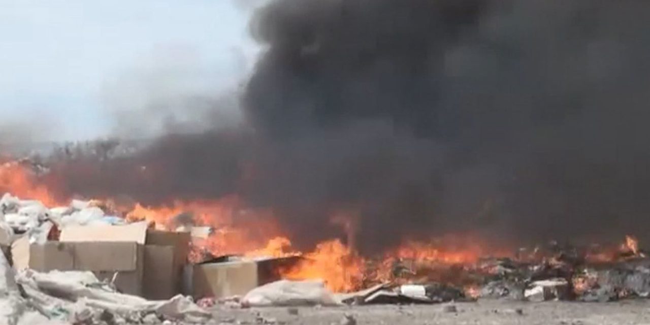 Una vez más, se incendia el relleno sanitario de Parras de la Fuente