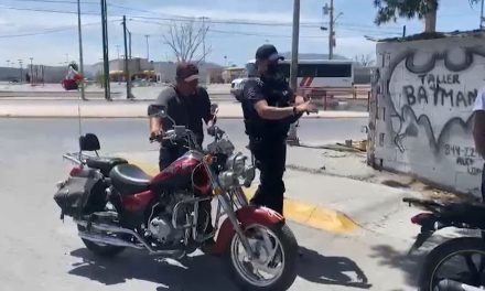 Meten en orden a motociclistas, inicia municipio operativos para que cumplan reglamento en Ramos Arizpe