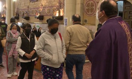 Con aforos limitados realizarán actividades religiosas