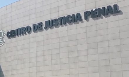 A proceso joven que asesinó a su papá con un hacha en Ramos Arizpe