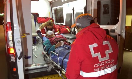 Santiago defendió a su novia de su ex en Saltillo pero fue agredido y le dejaron caer un block en la cabeza