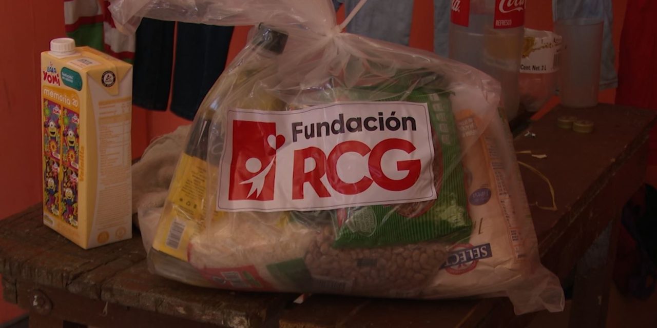 Fundación RCG entrega despensas