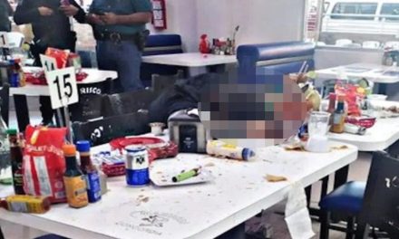 Así quedó el cuerpo del ‘Griego’, ejecutado en un restaurante y que presuntamente traicionó al ‘Mayo’ Zambada