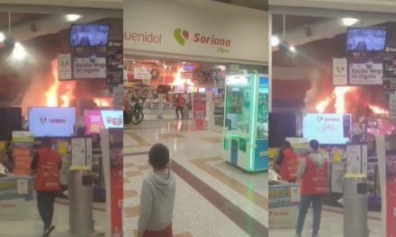 Atienden indendio provocado al interior de Soriana Lourdes Saltillo