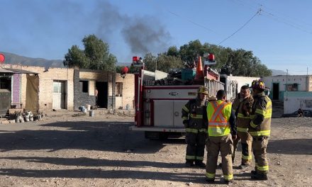 Bebita de 7 meses se debate entre la vida y la muerte al quedar atrapada en un incendio en Saltillo