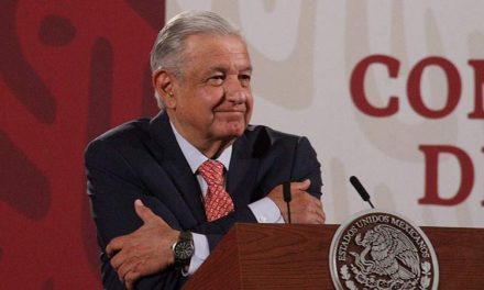 Difunden petición para que día del cumpleaños de AMLO sea de descanso oficial
