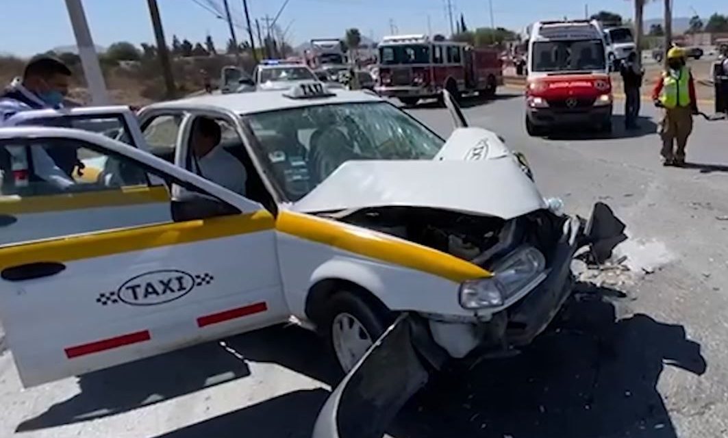 Taxista en estado de ebriedad provoca accidente en Saltillo