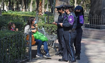 Agrupamiento Violeta y UNIF mantienen cercanía con mujeres en Saltillo